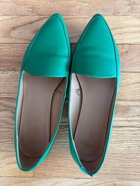 Banana Republic Green Pointed-Toe Flats